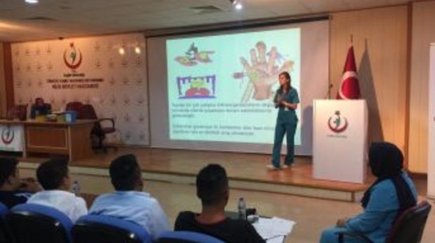 Hastane Temizlik İşleri Personeline Eğitim Verildi