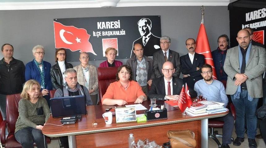 Sarhoş Kavgasında Chp Binası Zarar G&ouml;rd&uuml;