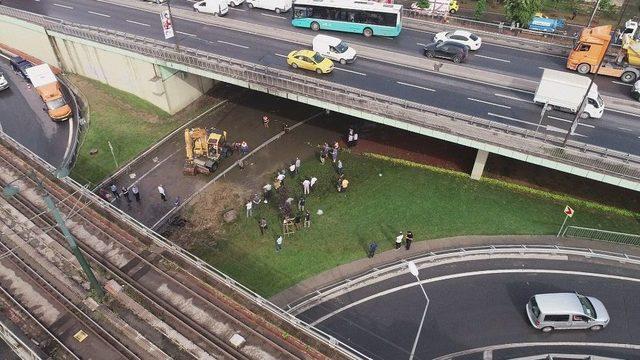 İstanbul’da Sular Altında Kalan Cadde Havadan Görüntülendi