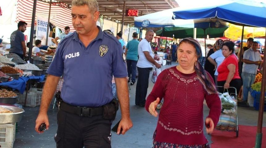 Dua Bahanesiyle Üç Bileziği Çalınan Yaşlı Kadın Gözyaşlarına Boğuldu