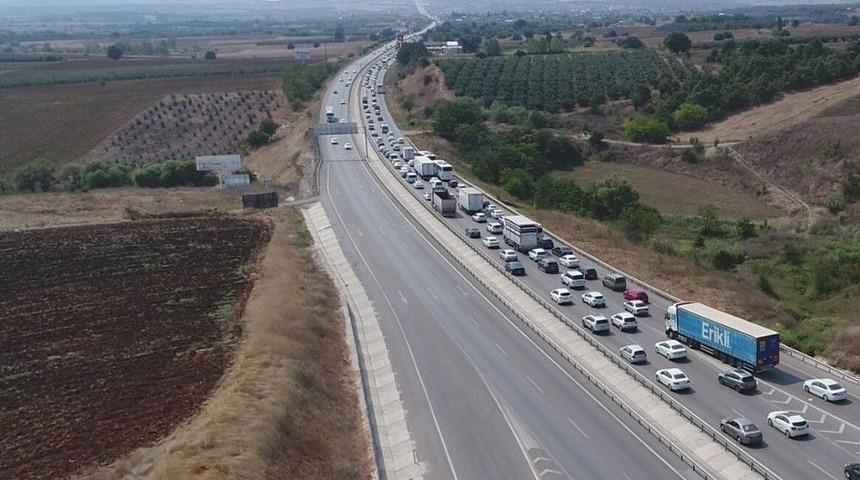 Bursa’da Bayram Tatili Yoğunluğu Havadan Görüntülendi