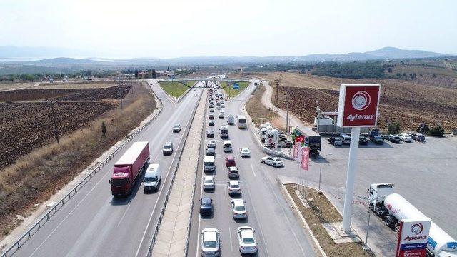 Bursa’da Bayram Tatili Yoğunluğu Havadan Görüntülendi