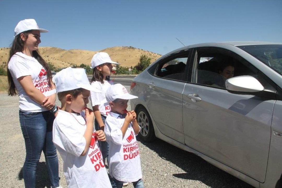 Drone İle Tespit Edilen Hatalı S&uuml;r&uuml;c&uuml;ler, Kırmızı D&uuml;d&uuml;kle Uyarıldı