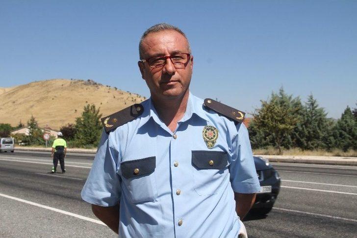 Drone İle Tespit Edilen Hatalı Sürücüler, Kırmızı Düdükle Uyarıldı G5