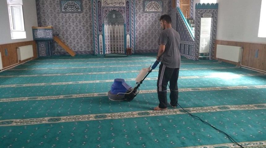 Camiler Bayrama Hazır