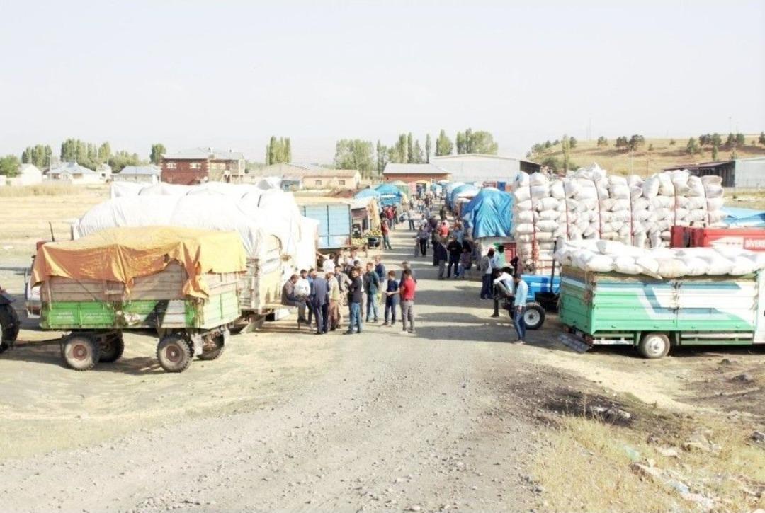 Ağrı&rsquo;da Kışın 1 Liraya Satılan Saman 30 Kuruştan Satılıyor