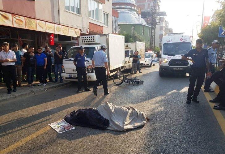 Dikkatsizce Açılan Kapı Bayan Sağlıkçıyı Hayattan Kopardı G3