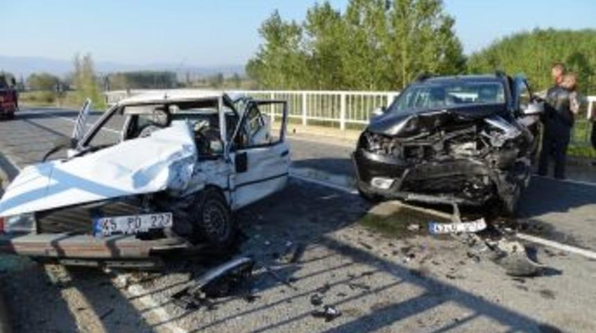 Hisarcık’ta Trafik Kazası: 6 Yaralı