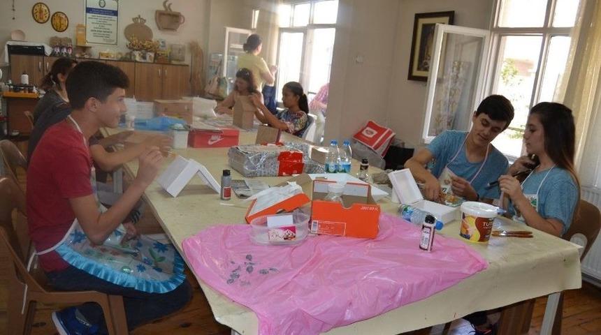 Salihli&rsquo;de Yaz K&uuml;lt&uuml;r Kursları Başladı