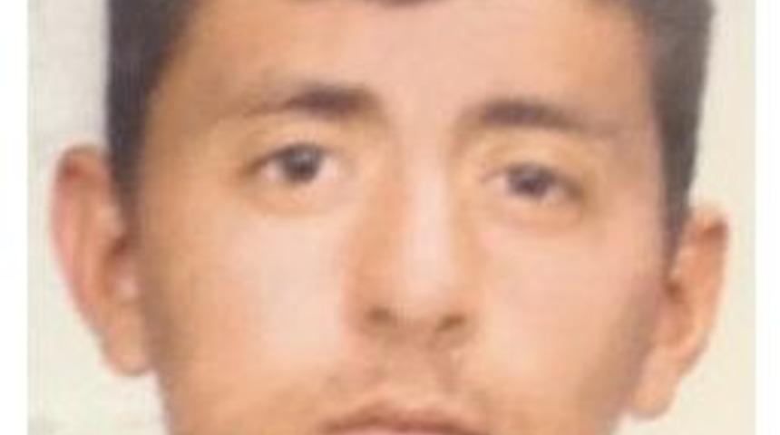 Devrilen Trakt&ouml;r&uuml;n Altında Can Verdi