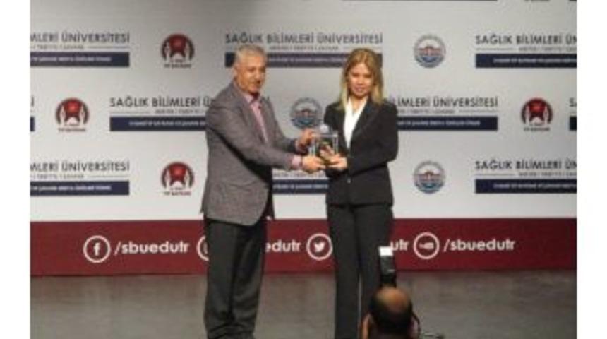 Sağlık Bilimleri &Uuml;niversitesi&rsquo;nden İha&rsquo;ya Ve T&uuml;rkiye Gazetesi&rsquo;ne &Ouml;d&uuml;l