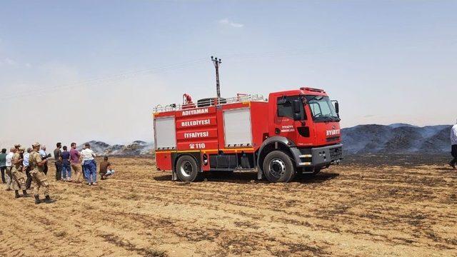 Adıyaman’da 160 Ton Saman Yandı