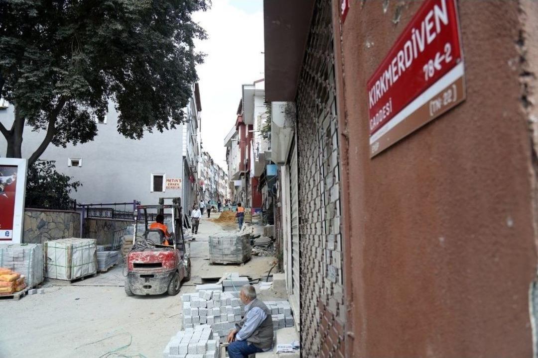 Ey&uuml;psultan&rsquo;daki Kırkmerdiven Caddesi Yenileniyor