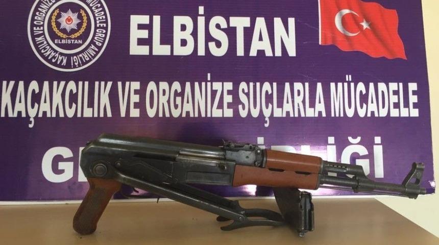 Kahramanmaraş’ta Tavuk Kümesinden Kaleşnikof Çıktı