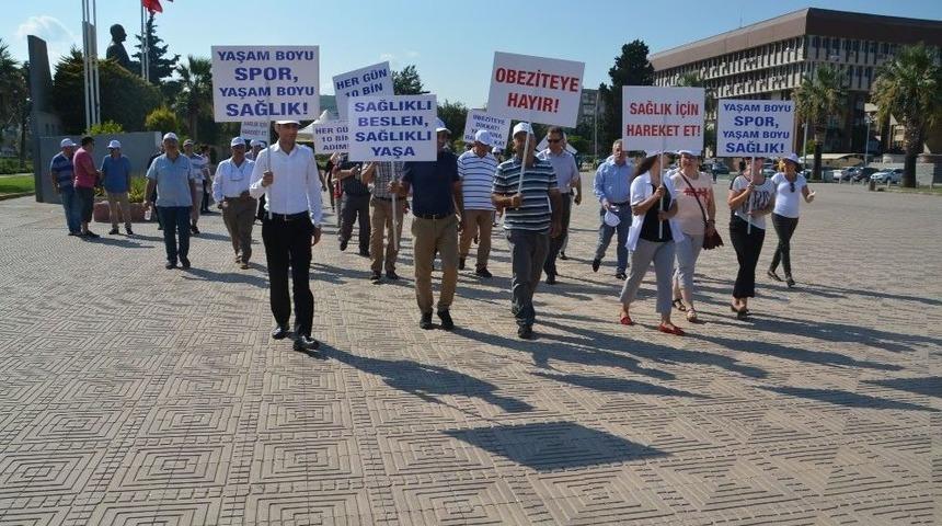 Aliağa&rsquo;da Kamu G&ouml;revlileri Ve Vatandaşlar Sağlık İ&ccedil;in Y&uuml;r&uuml;d&uuml;