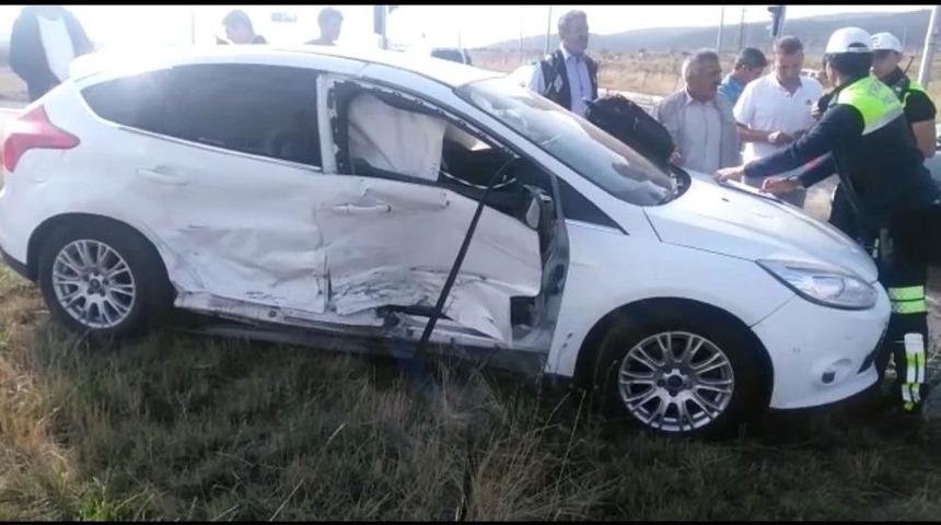 Sarıkamış&rsquo;ta Trafik Kazası: 2 Yaralı