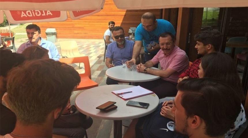 Rekt&ouml;r Bağ &Ouml;ğrencileri Dinledi