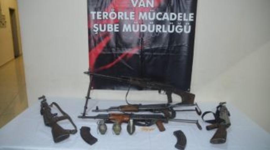 Dere Yatağında Silah Ve El Bombası Bulundu