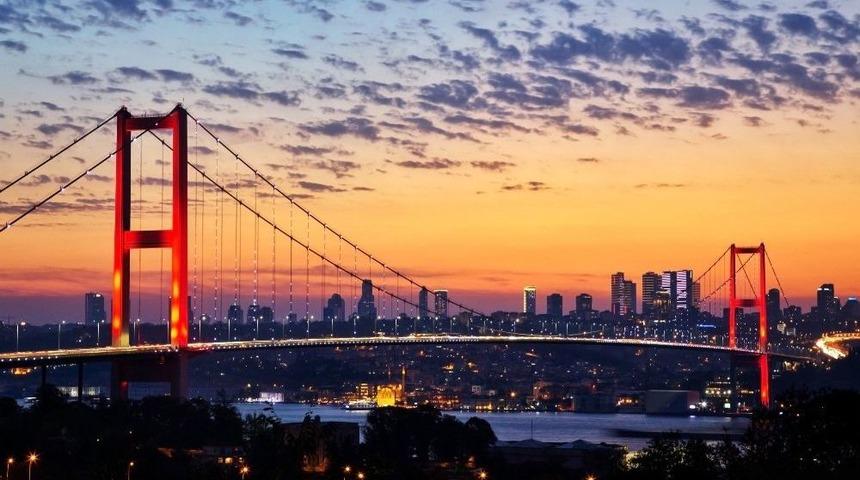 &lsquo;şehrin Işıkları&rsquo; 6&rsquo;ncı Kez Başladı