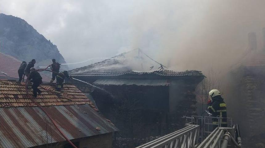 Konya&rsquo;da Ateşle Kontrol Edilirken Patlayan T&uuml;p Evi K&uuml;l Etti