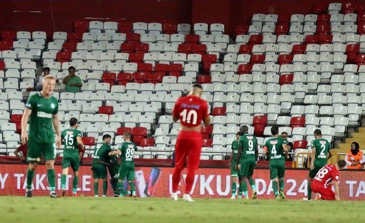Spor Toto Süper Lig: Antalyaspor: 1 - Atiker Konyaspor: 2 (ilk Yarı) G5