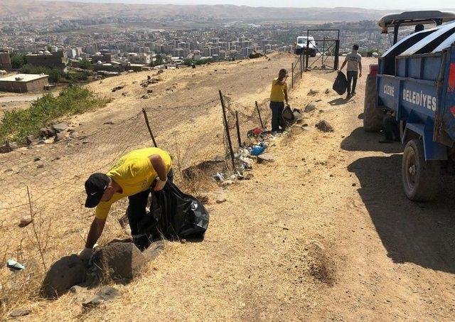 Cizre Caferi Sadık Tepesinde Temizlik Çalışması Yapıldı