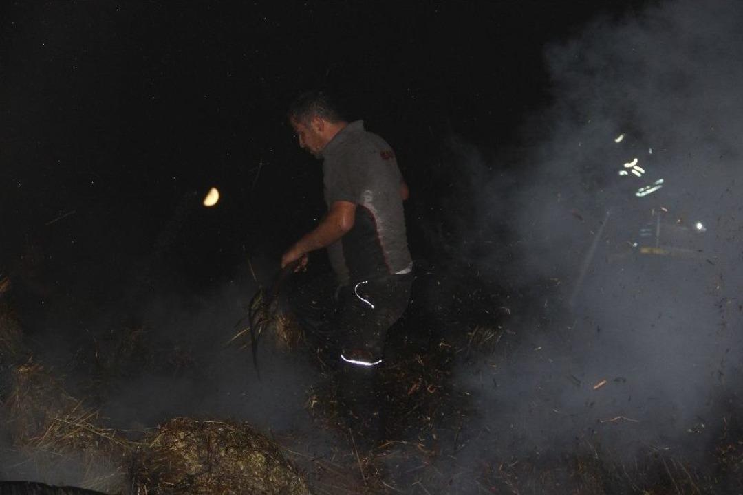 Elektrik Tellerinden &Ccedil;ıkan Yangın 5 Ev Ve Ahırı K&uuml;l Etti