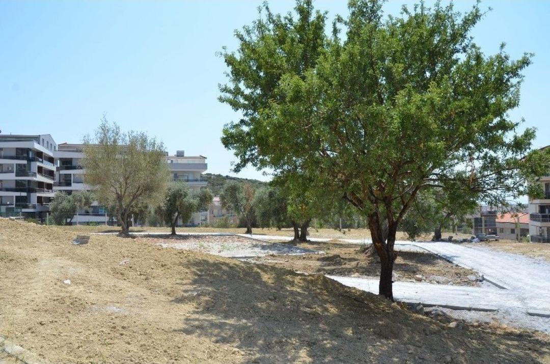 Kuşadası&rsquo;nda 5 Yeni Parkın Yapımı Devam Ediyor