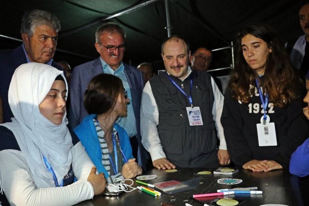 Bakan Varank: "gen&ccedil;lere Bilimi Sevdirmeye &Ccedil;alışacağız"