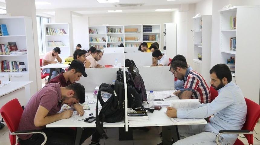 Haliliyeli 130 Öğrenci Üniversiteli Oldu