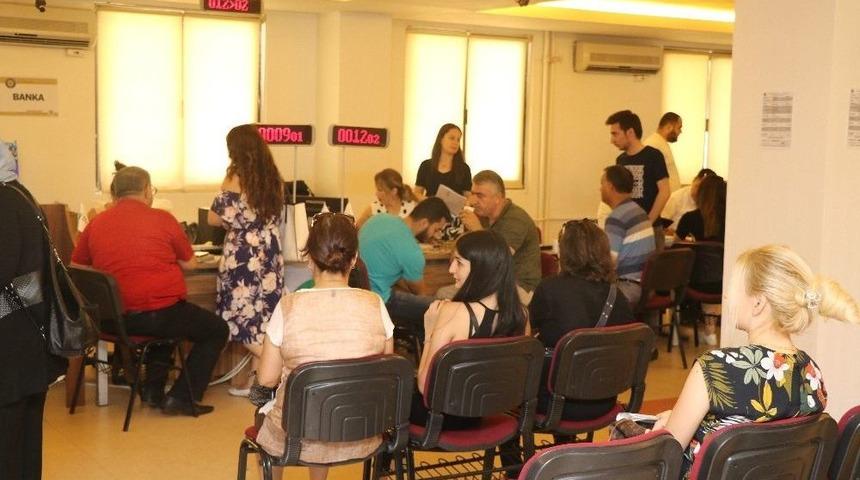 Toros Üniversitesi’nde Kayıt Heyecanı