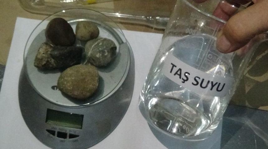 (&ouml;zel) Yunanistan&rsquo;a Yangını S&ouml;nd&uuml;rmek İ&ccedil;in Taş Suyu &Ccedil;ağrısı