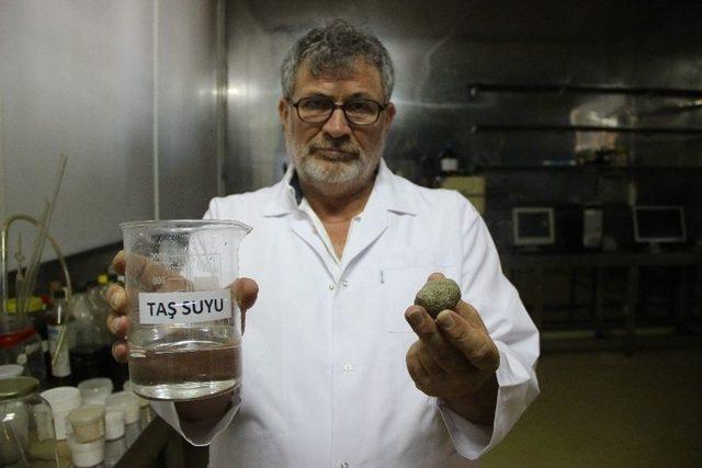 (&ouml;zel) Yunanistan&rsquo;a Yangını S&ouml;nd&uuml;rmek İ&ccedil;in Taş Suyu &Ccedil;ağrısı 3