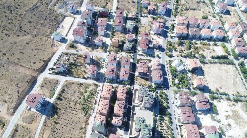 15 Temmuz Mahallesinde Sıcak Asfalt &Ccedil;alışması S&uuml;r&uuml;yor