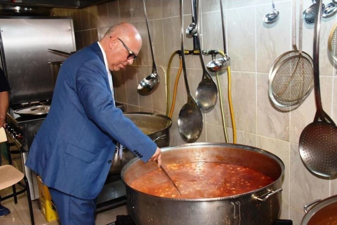 Dost Eli Aşevi&rsquo;nden İhtiya&ccedil; Sahiplerinin Sofrasına