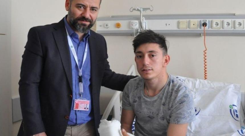 İş Kazasında Kopan Parmakları Tekrar Yerine Dikildi