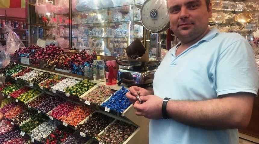 Tarihi Kemeraltı &Ccedil;arşısı&rsquo;nda Bayram Hareketliliği