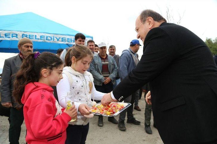 Vatandaşın Yol İsteğini Başkan Özakcan Yerine Getirdi G4