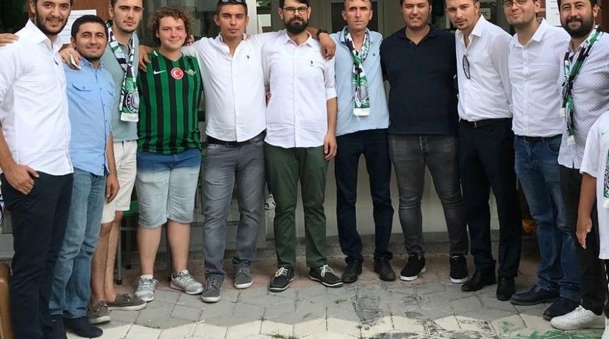 Akhisarsporlu Taraftarlardan Y&ouml;netime Bilet Fiyatı Tepkisi