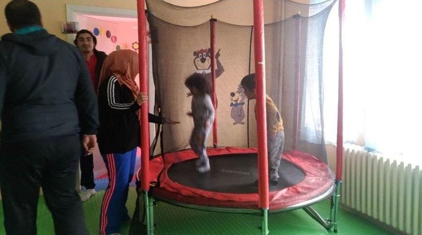 Tatvan&rsquo;da Engelli &Ouml;ğrencilere Spor Kursları