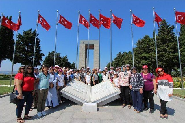 Saruhanlı Belediyesi 3 Ayda 9 Mahalleyi Çanakkale’ye Götürdü