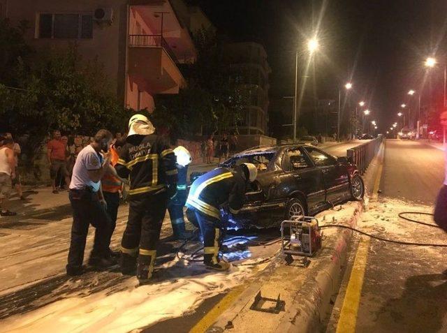 Alev Alan Otomobilden Son Anda Kurtuldular 2