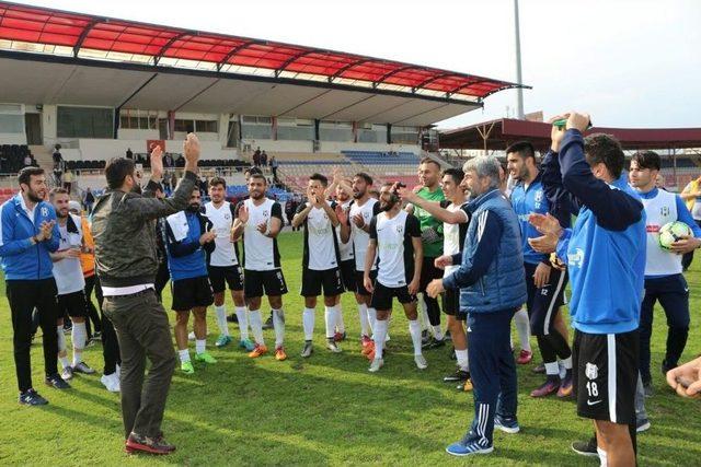 Pepe, İçelspor’u Şampiyonluğundan Dolayı Kutladı