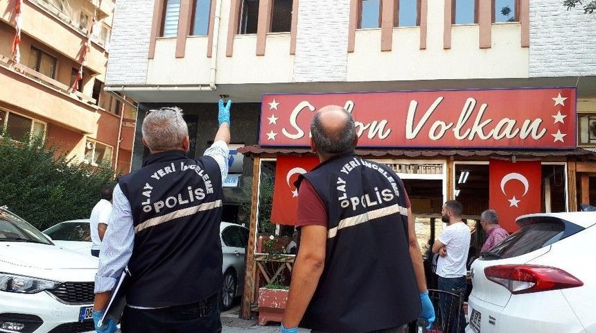 İki Siyasi Partinin Binasının Bulunduğu Sokakta Ateş Açıldı