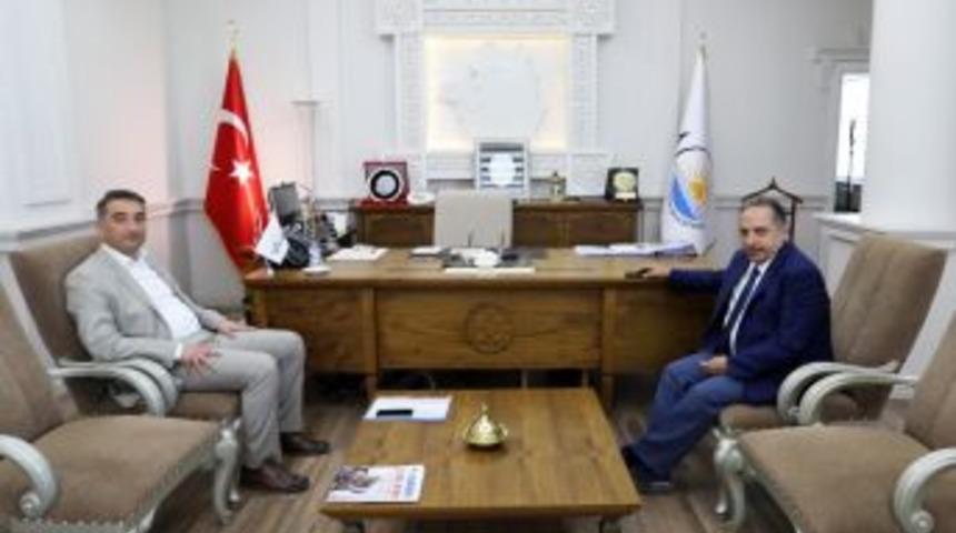 Vali Yardımcısı Parlak’tan Büyükşehir Belediyesine Veda Ziyareti