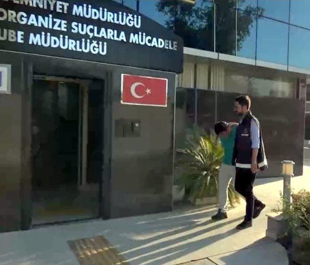 Antalya Merkezli 4 İlde Fetö/pdy Operasyonu: 12 Gözaltı