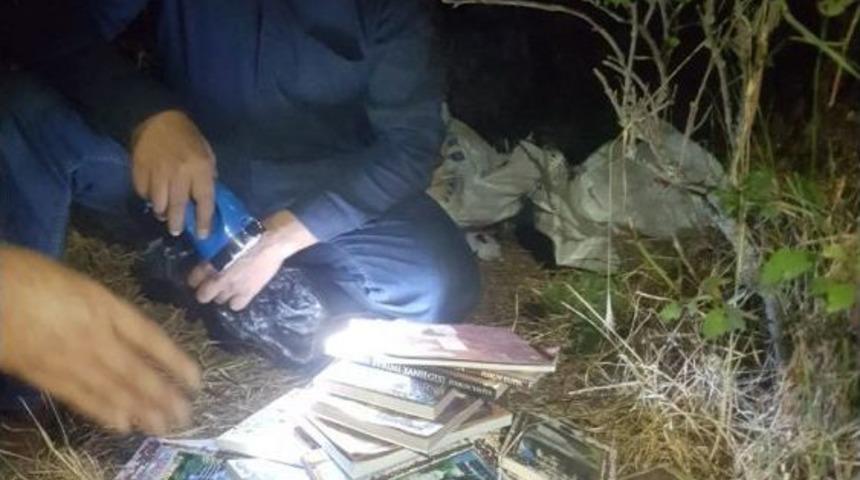 Gittiği Bağ Evinde Sokağa Atılmış Adnan Oktar&rsquo;ın Kitaplarını Buldu