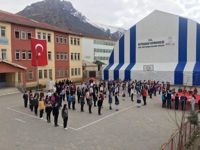 Bedenleriyle Afrin Yazan Beytüşşebaplı Öğrencilerden Mehmetçiğe Destek