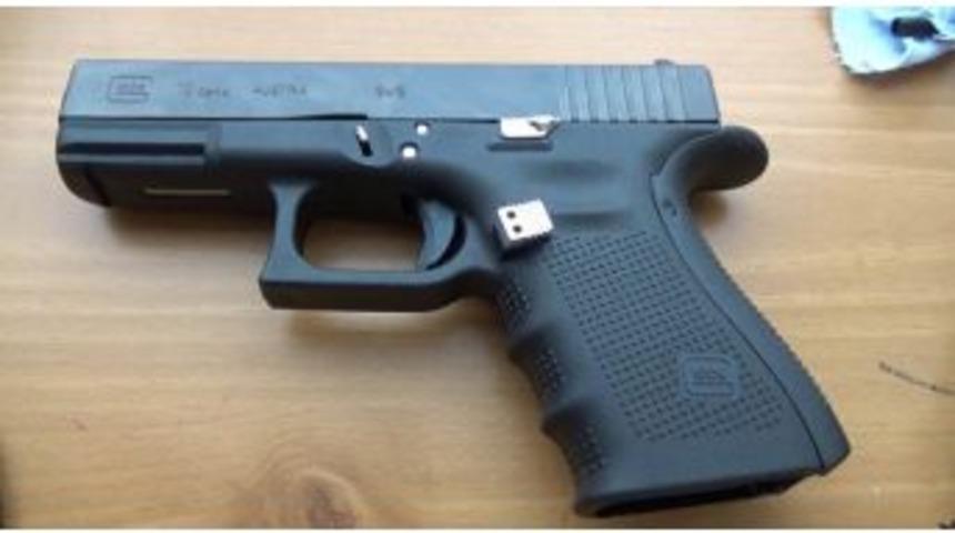 Ala&ccedil;am&rsquo;da Alkoll&uuml; S&uuml;r&uuml;c&uuml;de Silah Ele Ge&ccedil;irildi