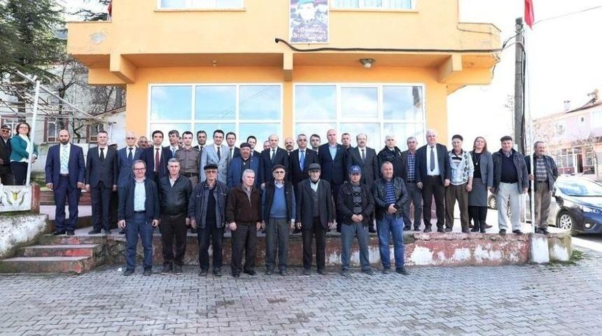 Vali &Ccedil;ift&ccedil;i, Vize&rsquo;de Vatandaşlarla Bir Araya Geldi